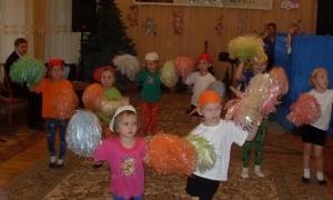 Миколайчик приніс подарунки дітям з вадами слуху