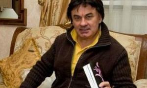 Позашлюбна дочка Олександра Сєрова зажадала у нього 100 млн рублів
