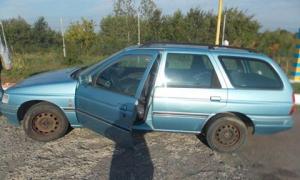 На Закарпатті прикордонники виявили автомобілі з підробленими документами