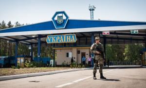 Гройсман розкритикував приниження українців на митниці