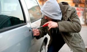У Запоріжжі ліквідовано банду викрадачів автомобілів, в яку входили слідчі поліції (відео)