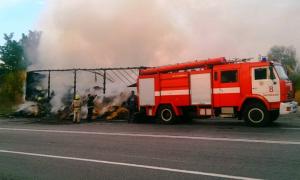 У Запорізькій області горіла вантажівка із соломою