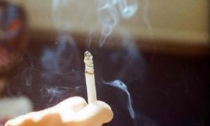 Вчені визначили, що заважає кинути палити