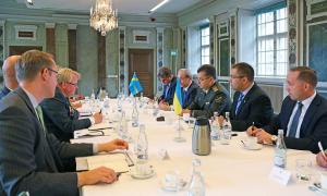 Україна та Швеція налагоджують співпрацю оборонних відомств двох країн