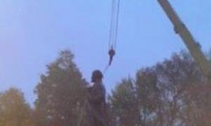 У Новгород-Сіверському демонтований останній в неокупованій Україні пам’ятник Леніну	