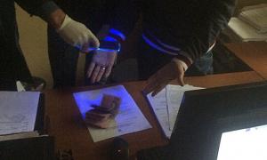 У Києві затримано на хабарі працівника виконавчої служби управління юстиції