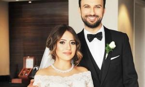 Турецький співак Таркан заборонив дружині спілкуватися в соцмережах