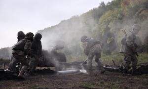 Ворог продовжує обстрілювати українські позиції з кулеметів великого калібру, гранатометів та стрілецької зброї