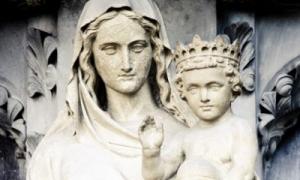 У Канаді статуї юного Ісуса повернули вкрадену голову
