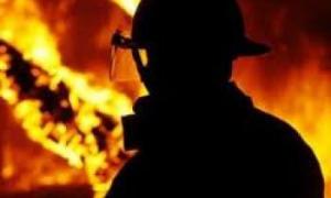 У Луцьку рятувальники винесли пенсіонерку із охопленої пожежею квартири 