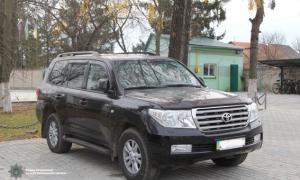 На Рівненщині затримано викрадачів елітних авто