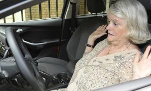 Жителька Іспанії їздила без водійських прав 53 роки