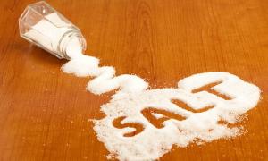 Учені: сіль може нашкодити мозку і серцю 
