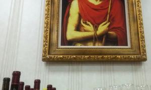 У християнській церкві в Пекіні відкрився клуб любителів вина