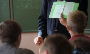 У Росії двоє школярів обікрали квартиру вчителя