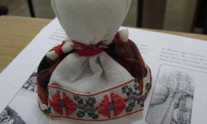 У СНУ ім. Лесі Українки відбувся майстер-клас із виготовлення ляльки-мотанки
