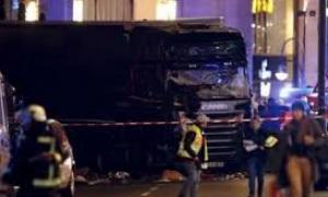 Кривава трагедія у Берліні: вантажівка врізалась у натовп