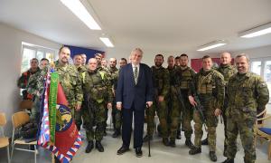 Президент Чехії побажав співгромадянам «небезпечного життя»