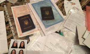 СБУ затримала зловмисницю, яка виготовляла підроблені документи для терористів т.зв. «ДНР»