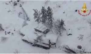 У Мережі зявилось відео, як виглядає зсередини готель, де загинули люди під час сходу лавини в Італії