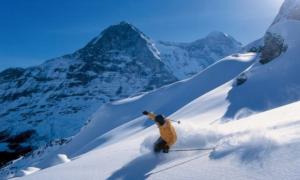 В італійських Альпах врятували всіх лижників, які опинилися під лавиною