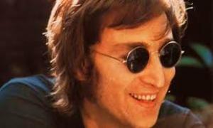 Розтрощені окуляри Джона Леннона оцінили в чотири тисячі доларів