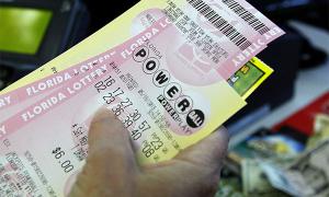 У США учасник лотереї виграв майже півмільярда доларів