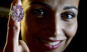 У Гонконзі виставлено на продаж найдорожчий діамант у світі
 