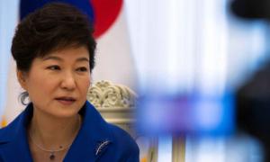 Екс-президенту Південної Кореї Пак Кин Хе офіційно висунуто звинувачення в корупції