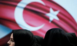 Парламент Туреччини продовжив режим надзвичайного стану в країні ще на 3 місяці