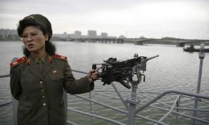 Північна Корея провела масовані військові навчання з артилерійськими стрільбами