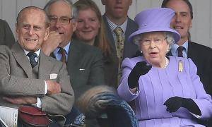 Представників королівської родини Британії екстрено викликали до палацу