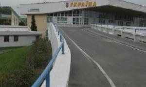 Іноземці не впускатимуть в Україну без грошей