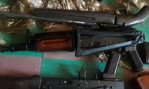 На Дніпропетровщині чоловік зберігав удома цілий арсенал зброї