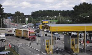 На кордоні зі Словаччиною та Польщею спостерігається  скупчення автомобілів