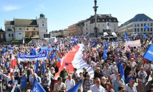 У Варшаві пройшов опозиційний "Марш свободи"