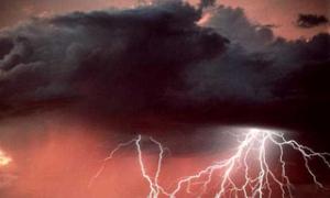 У трьох областях стихія зривала дахи з будинків