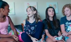 У США троє школярів почали процес перетворення у дівчат