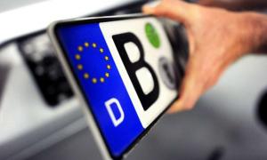 Рада ухвалила закон по розмитненню авто на євро номерах