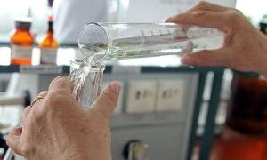 Експеримент «Головної теми»: українцям продають воду з кишковою паличкою