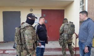 Група українців постачала терористам товари широкого вжитку 