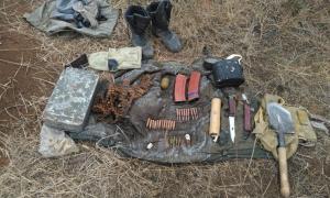 На Донеччині виявили схрон із боєприпасами та військовим спорядженням