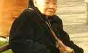 96-річна японка перемогла у змаганнях з боулінгу