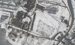 Супутникові знімки показують активізацію російських підрозділів поблизу північно-східного кордону України