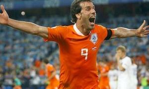 Руд ван Ністелрой змінює прописку