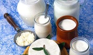Українські молокозаводи перестануть закупляти сировину в населення