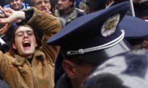 Під київською мерією проходить мітинг проти перейменування вулиці Мазепи