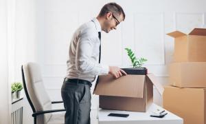 Чому краще замовити офісний переїзд із вантажниками?