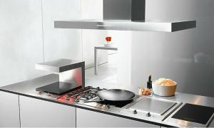 Захист від жиру та запахів: як вибрати кухонну витяжку для дому