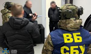 Заробляли на укриттях для літаків